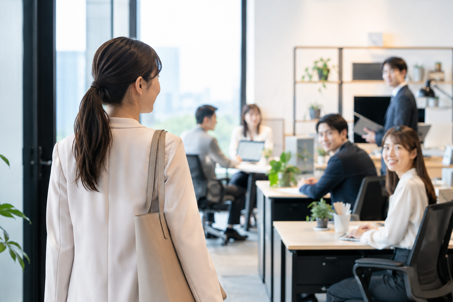 新しい環境でスキルを磨き、未来を切り拓く！｜大阪で営業の求人なら株式会社VENS